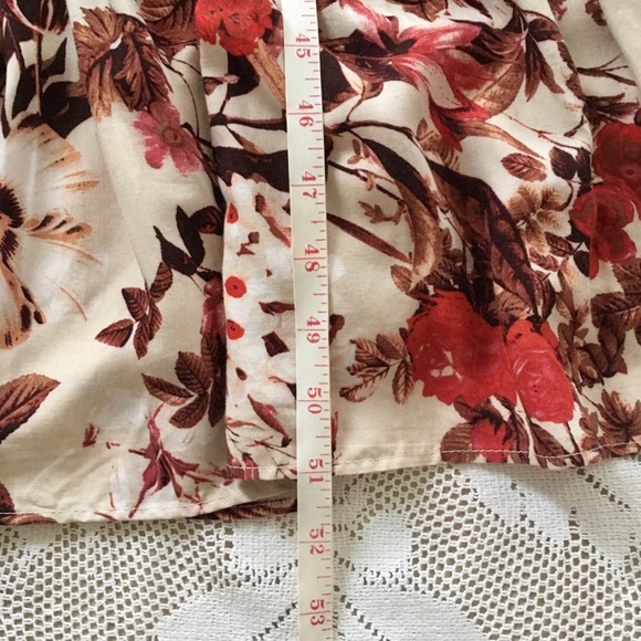 H&M loose oversized floral maxi dress with smocked neckline and cuffs size 4P - Picture 5 of 14